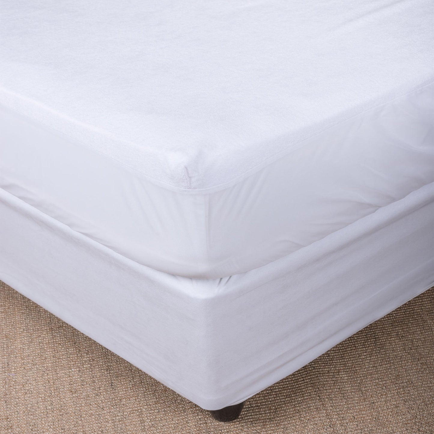Fitted Mattress Protector, 69" x 80" x 8" w/4 angles